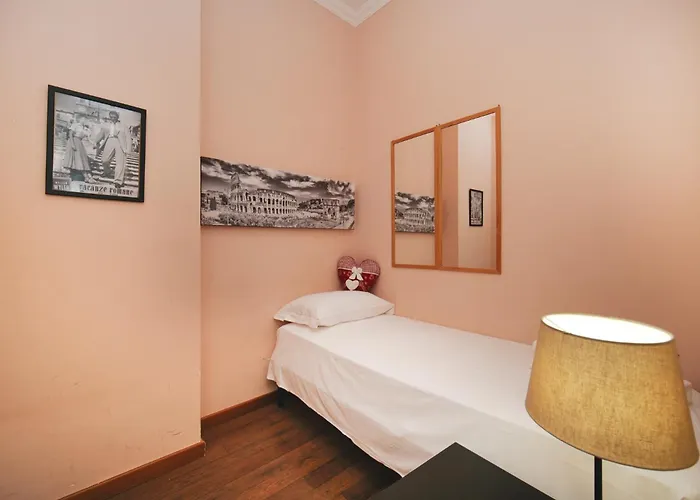 Pettinari By Buddyrent Apartment
