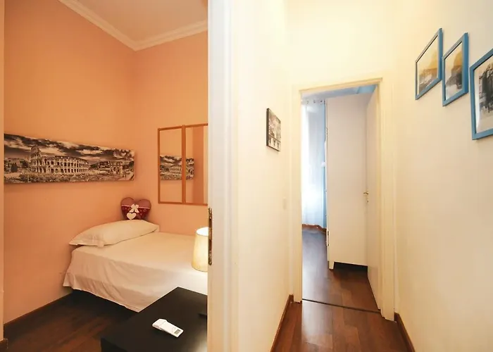 Apartment Pettinari By Buddyrent Rom