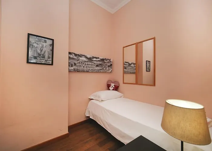 Pettinari By Buddyrent Apartment *